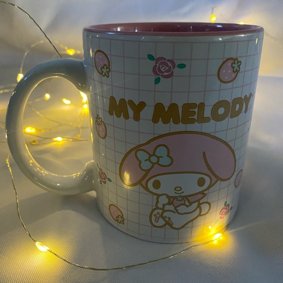 Sanrio 🎀 My Melody mug 🎄 - Picture 4 of 5